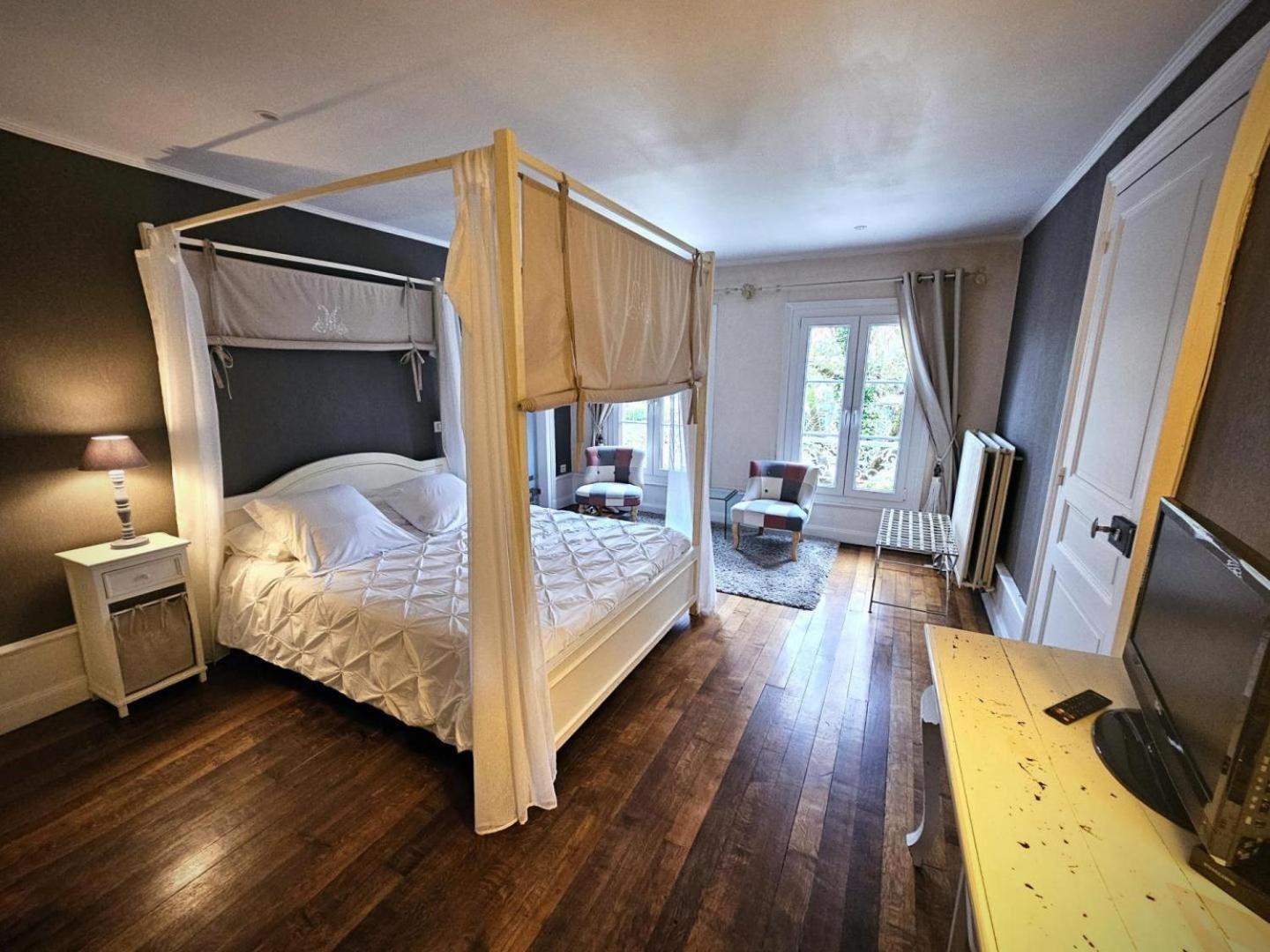 Le Corrigot Hotel Pierry Стая снимка